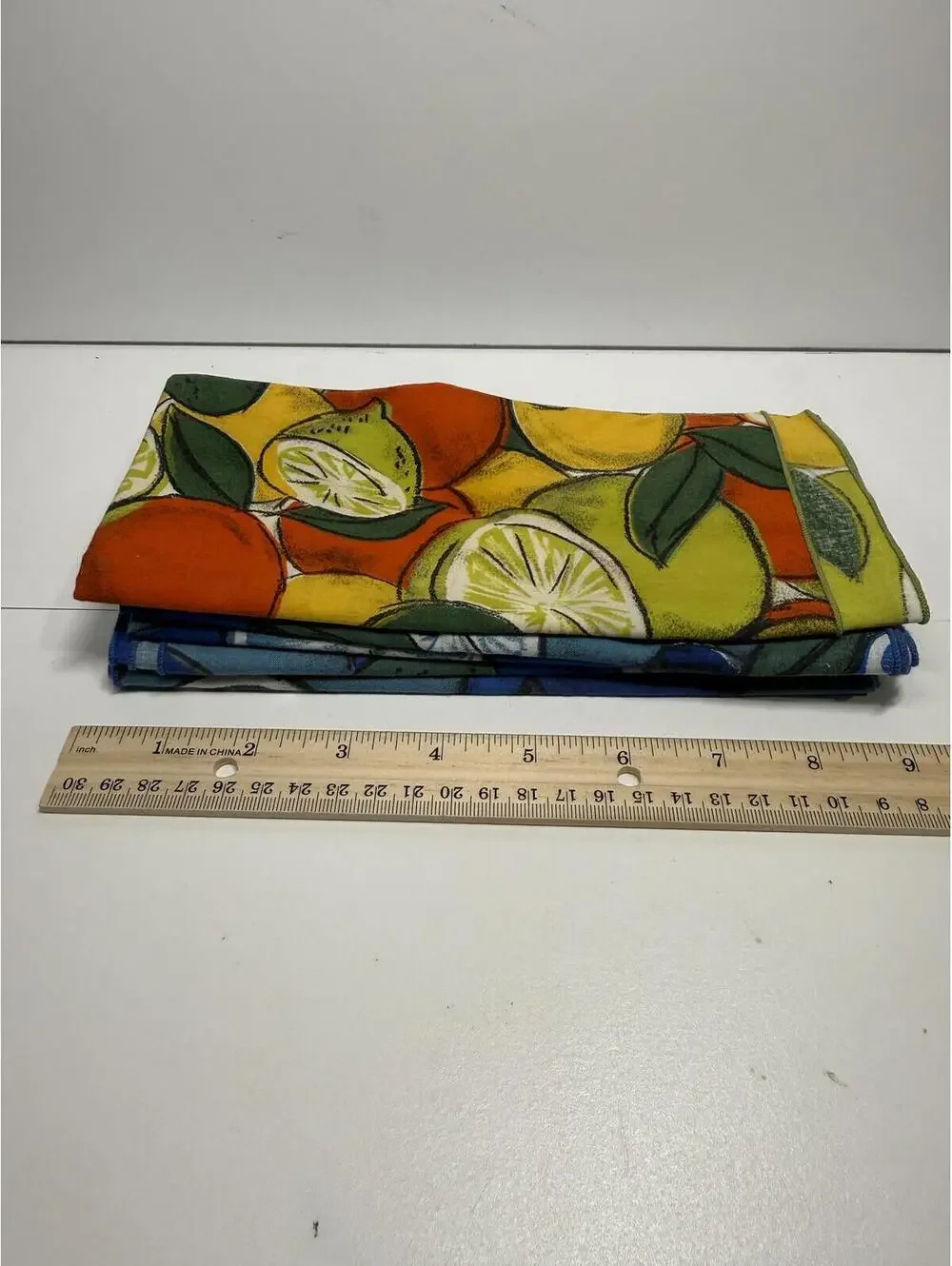Set of 10 Colorful Citrus Print Cloth Napkins 9x9 Kitchen Dining - Picture 4 of 5